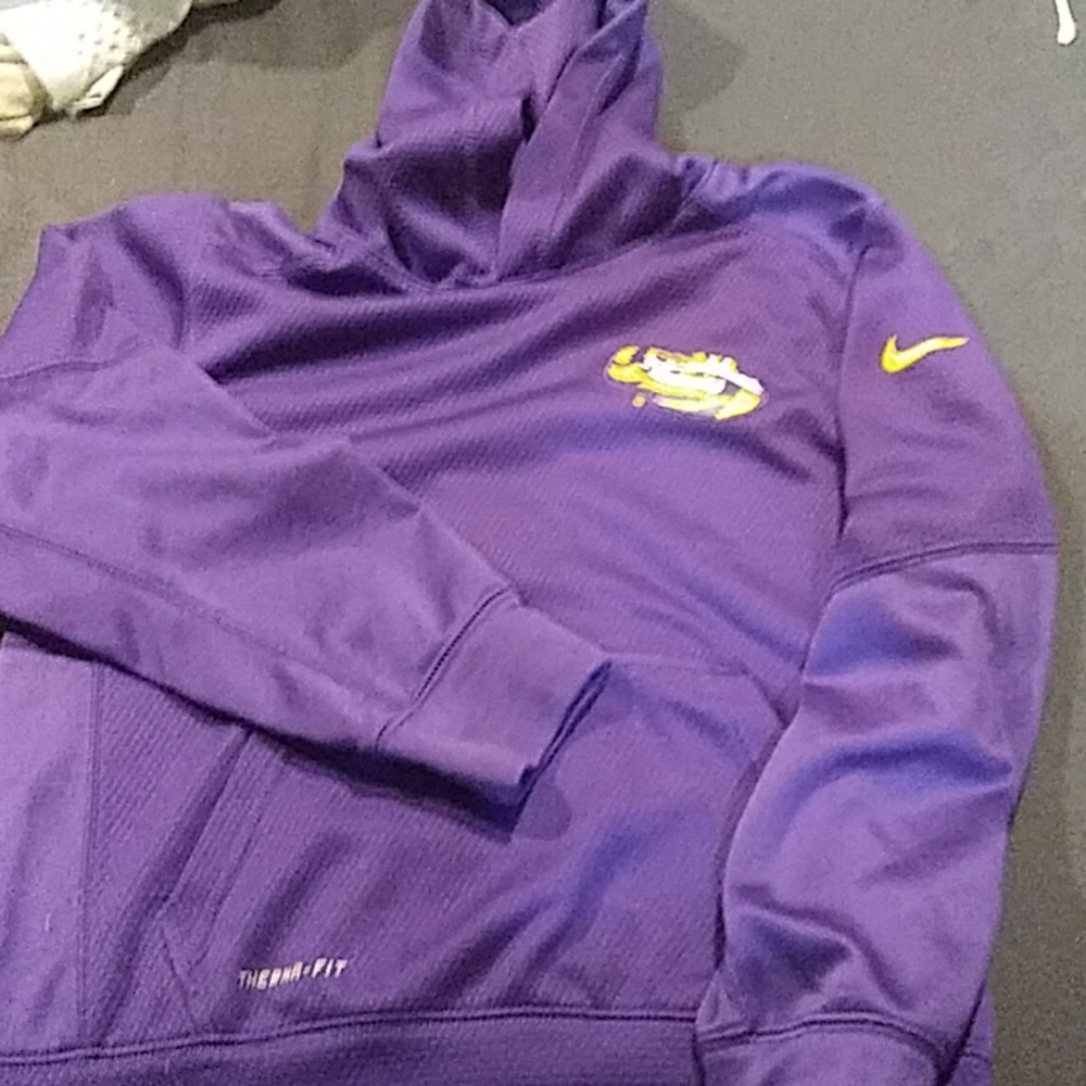 Boys Nike Therma LSU Hoodie